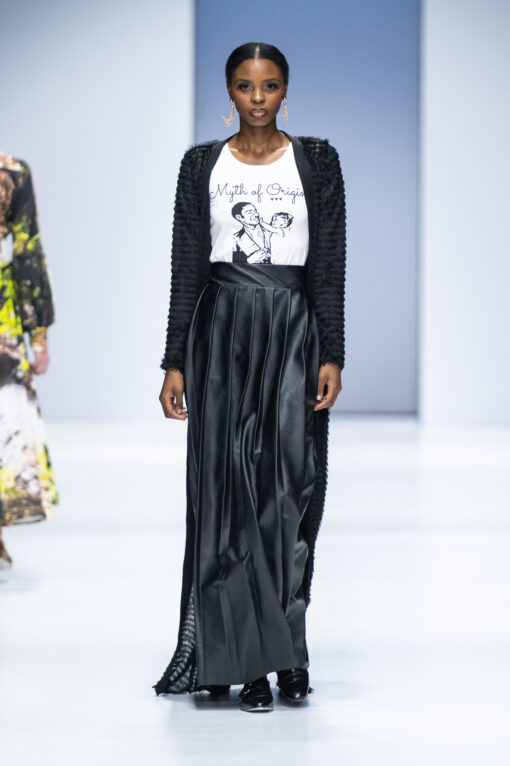 RUB432 Faux Leather Box Pleat Skirt