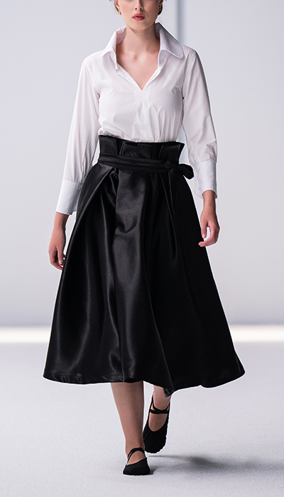 RUB474 Black Swing Skirt